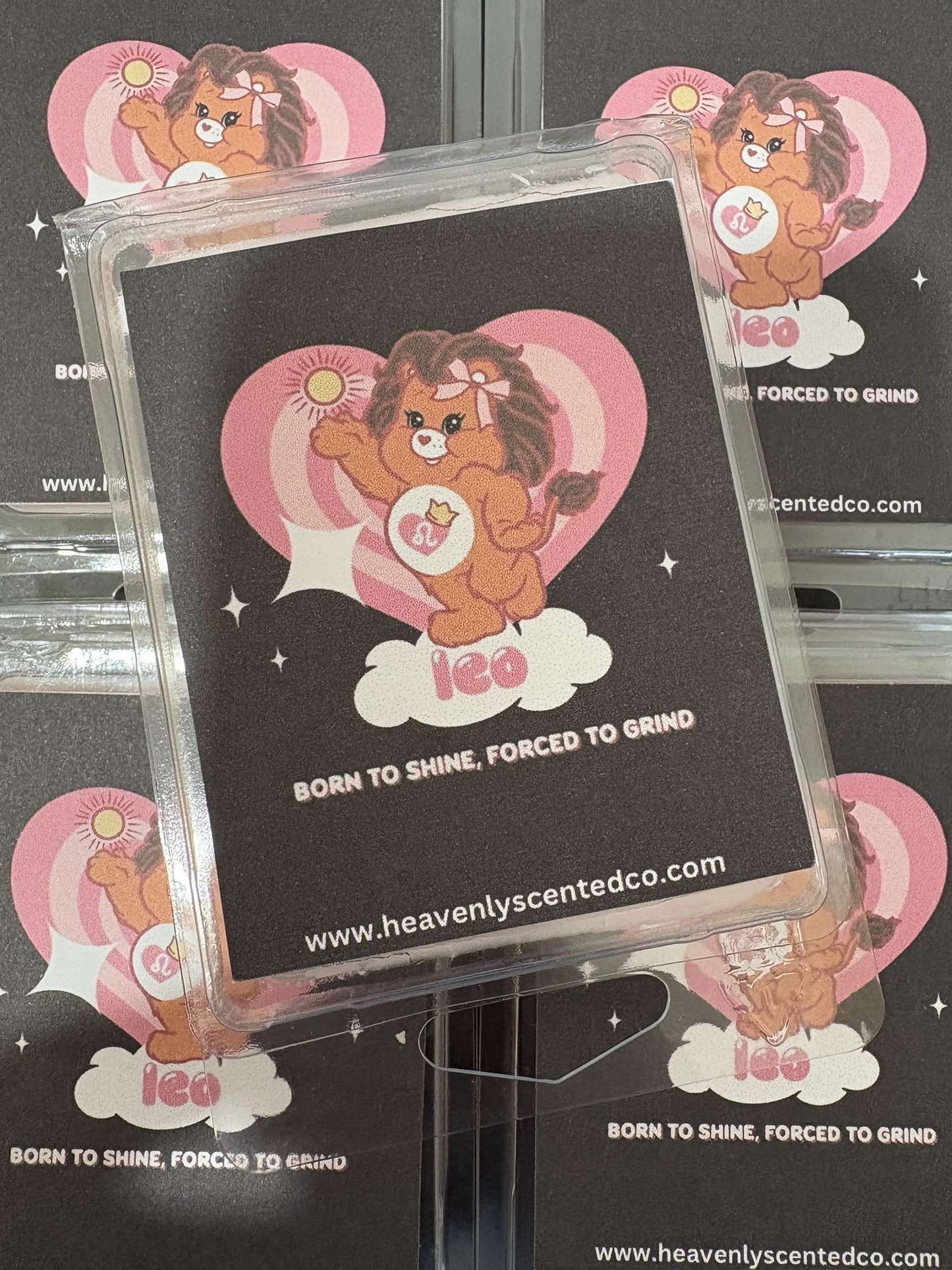 Leo clam shell wax melt