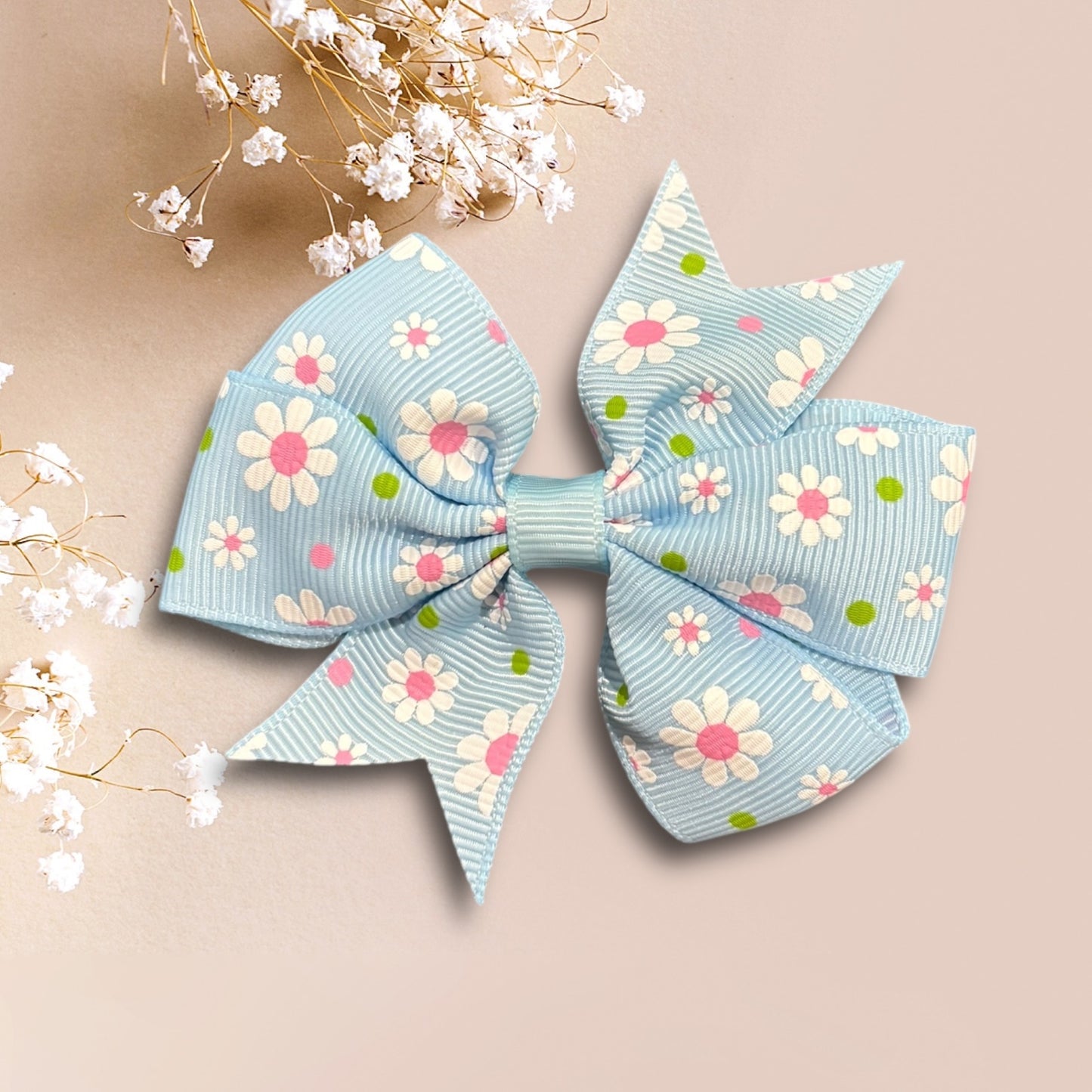 Ribbon style bow