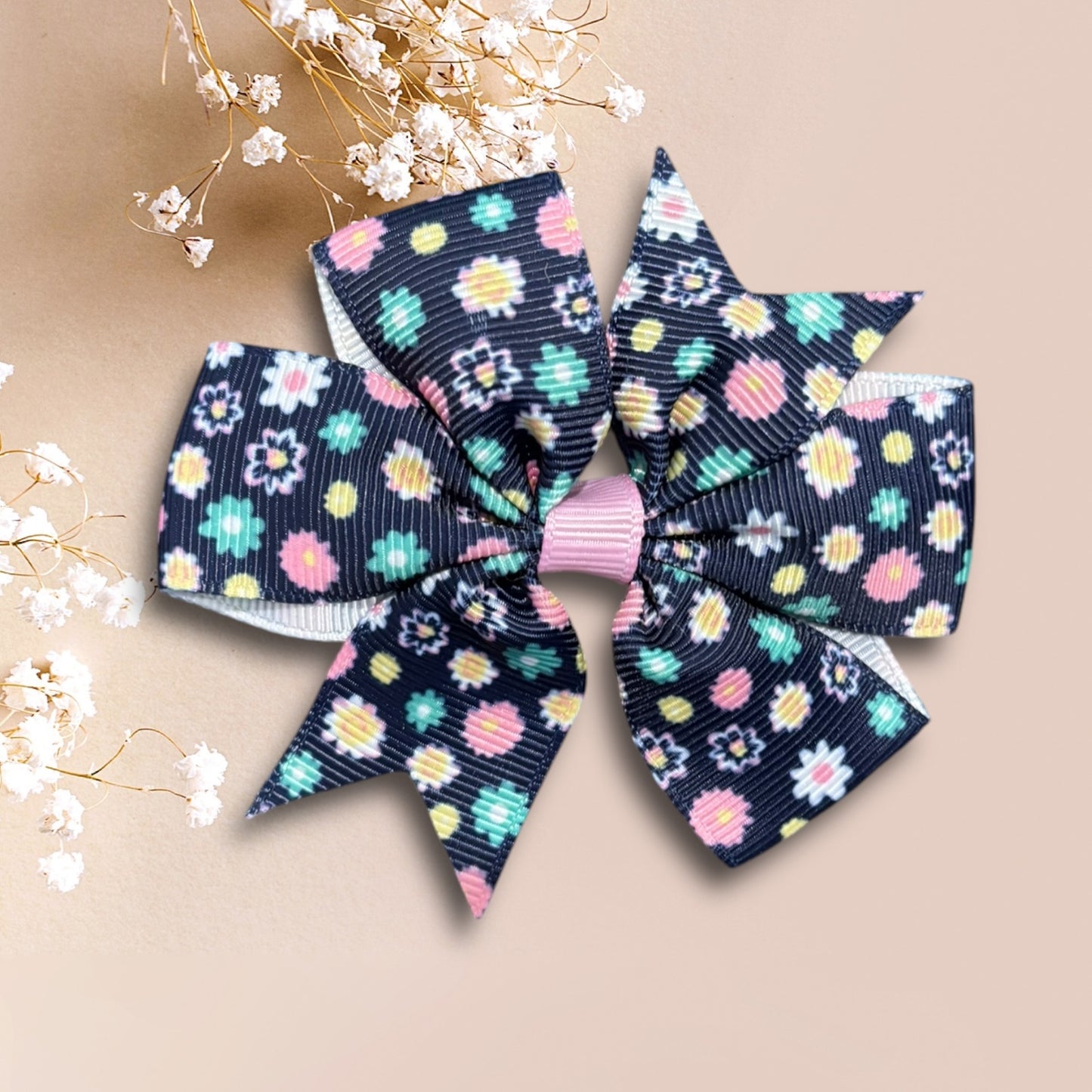 Ribbon style bow