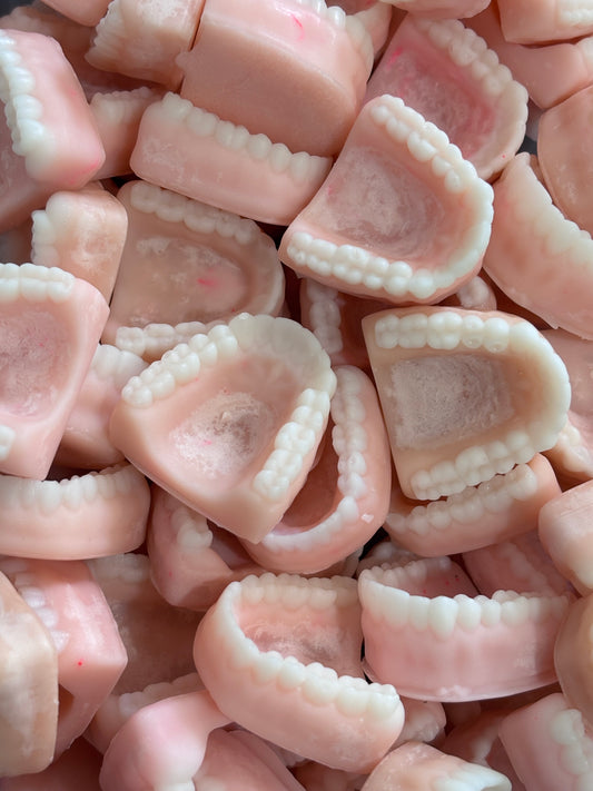 False teeth wax melt