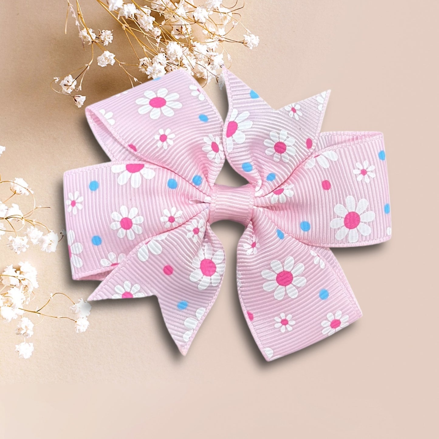 Ribbon style bow