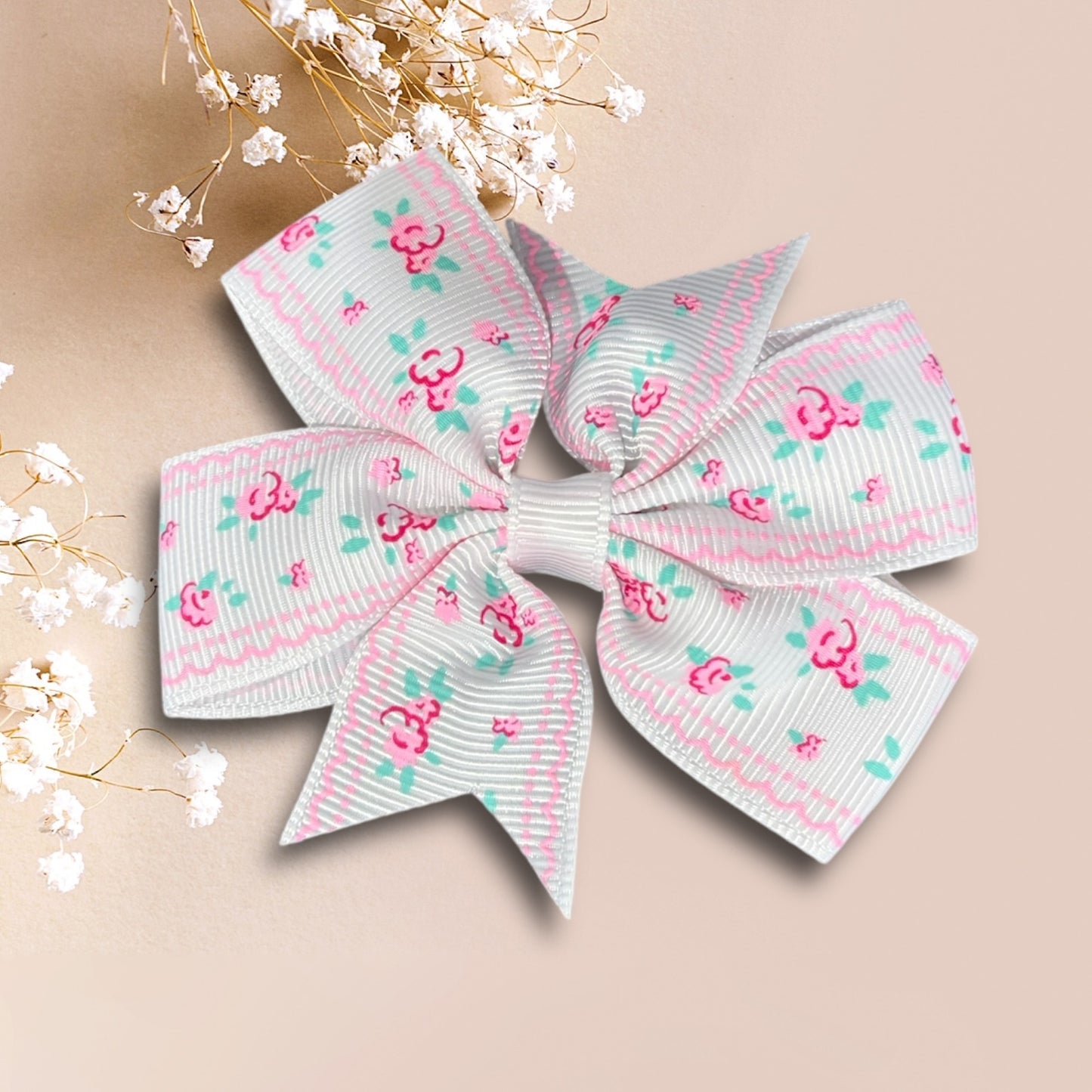 Ribbon style bow