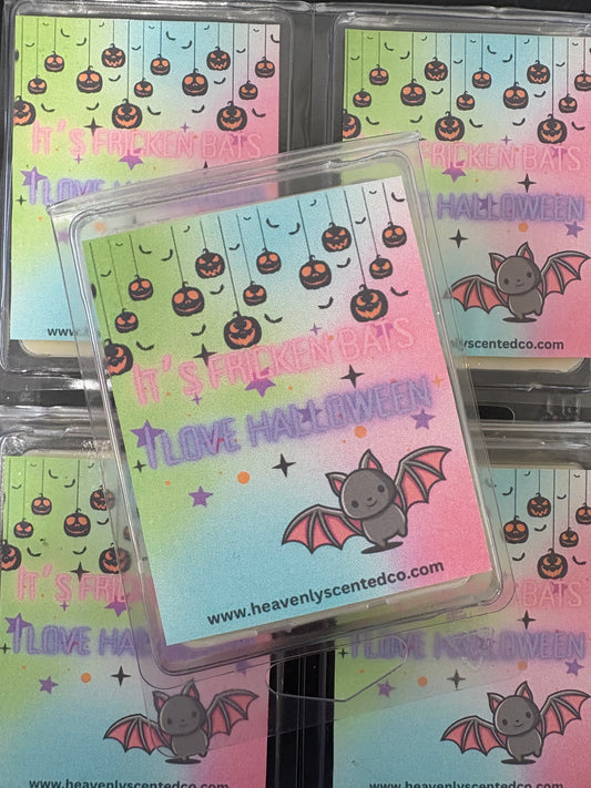 It’s fricken bats, I love Halloween clam shell wax melt